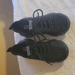 Steve Madden tennis shoes
